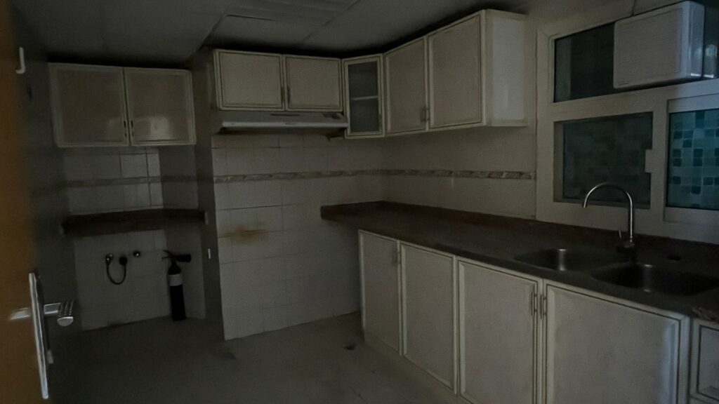 Very Spacious 3 Bedroom Apartment